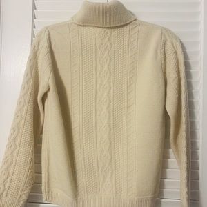 Vintage LL Bean turtleneck - excellent condition!